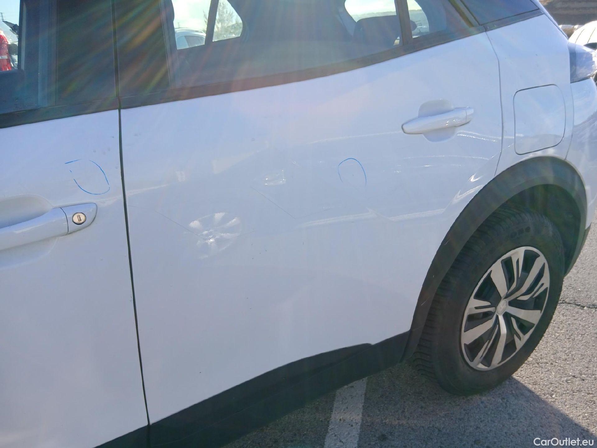  Peugeot  2008 PEUGEOT  / 2019 / 5P / todoterreno Active BlueHDI 81kW (110CV) #15