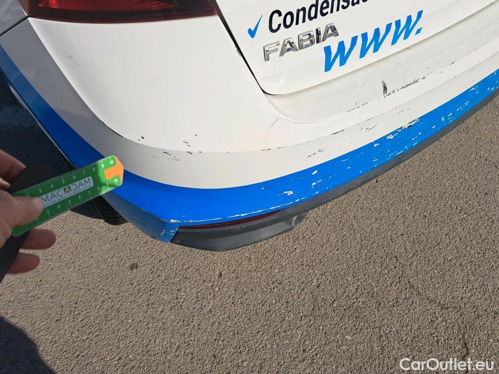  Skoda  Fabia SKODA  / 2021 / 5P / berlina con portón 1.0 TSI 70KW (95CV) Ambition #29