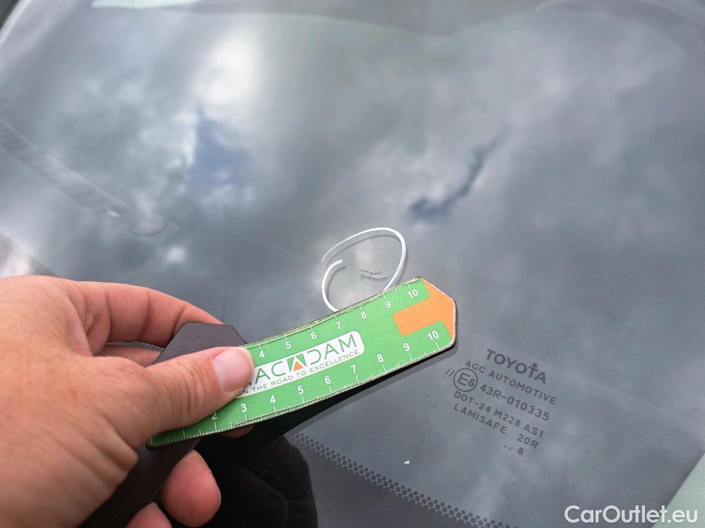  Toyota  Auris TOYOTA  / 2015 / 5P / berlina con portón 1.8 140H Hybrid Feel! Edition #2