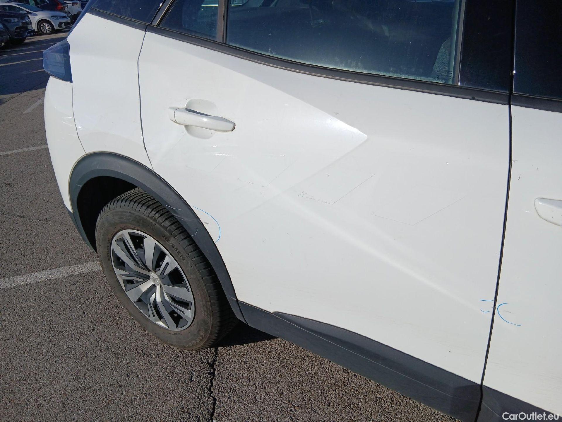  Peugeot  2008 PEUGEOT  / 2019 / 5P / todoterreno Active BlueHDI 81kW (110CV) #34