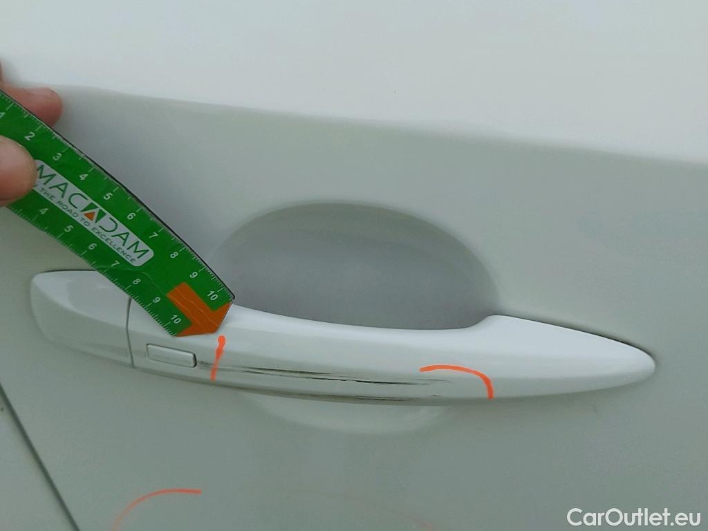  Nissan  Qashqai NISSAN  / 2021 / 5P / todoterreno DIG-T 103kW (140CV) mHEV 4x2 Acenta #24