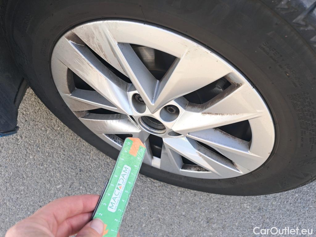  Skoda  Fabia SKODA  / 2021 / 5P / berlina con portón 1.0 TSI 70KW (95CV) Ambition #61