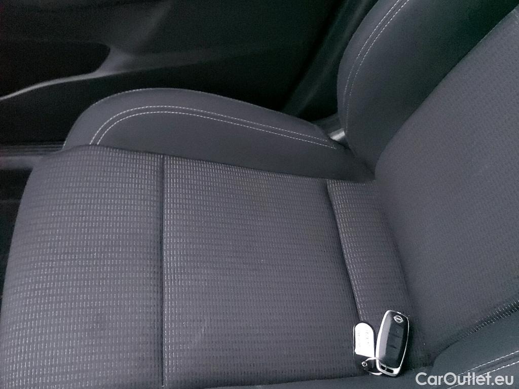  Nissan  Qashqai NISSAN  / 2021 / 5P / todoterreno DIG-T 103kW (140CV) mHEV 4x2 Acenta #1