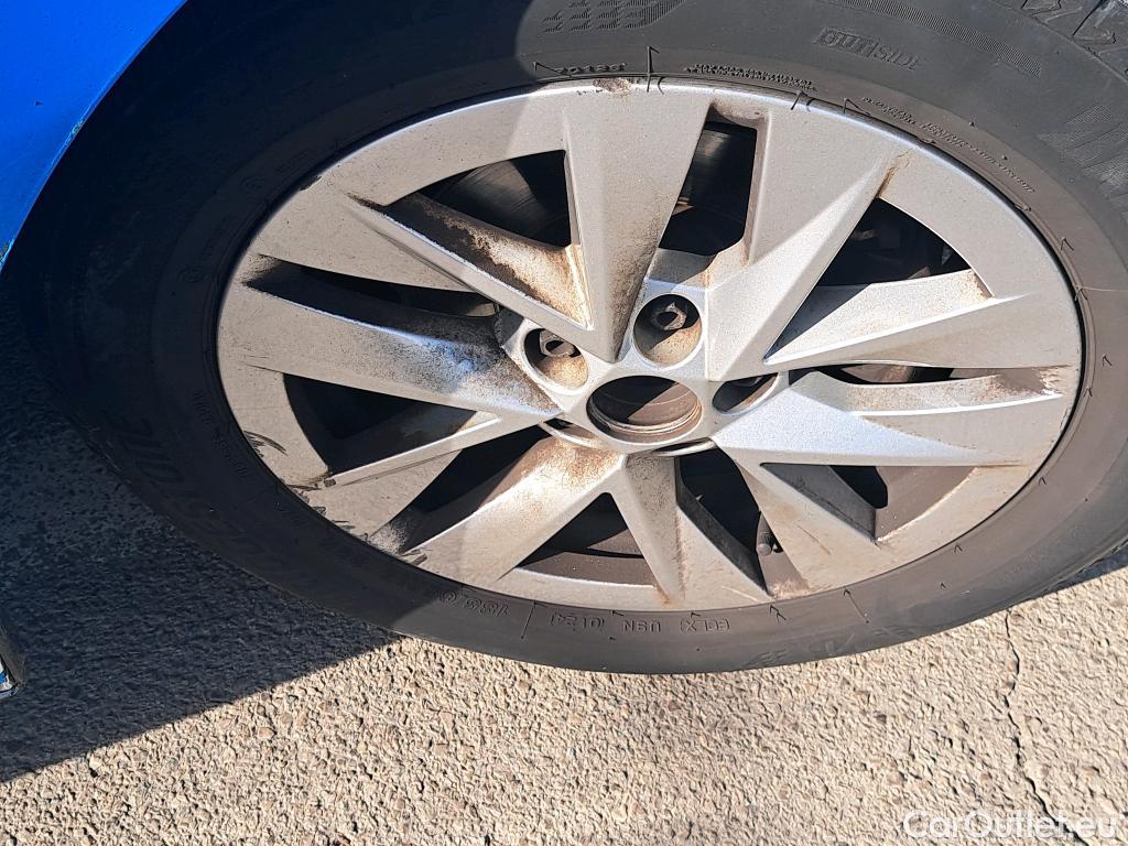  Skoda  Fabia SKODA  / 2021 / 5P / berlina con portón 1.0 TSI 70KW (95CV) Ambition #65