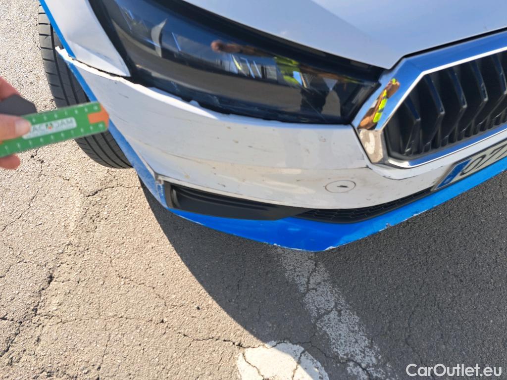  Skoda  Fabia SKODA  / 2021 / 5P / berlina con portón 1.0 TSI 70KW (95CV) Ambition #21