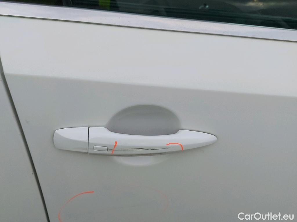  Nissan  Qashqai NISSAN  / 2021 / 5P / todoterreno DIG-T 103kW (140CV) mHEV 4x2 Acenta #23