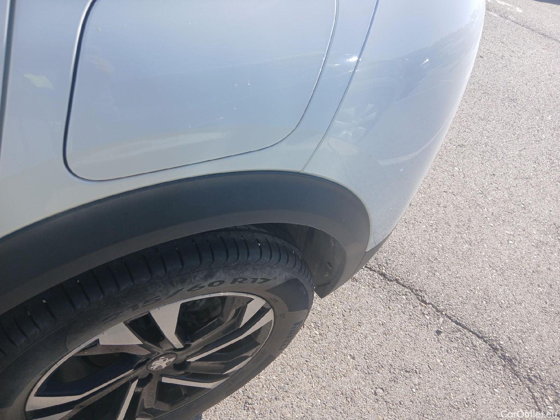  Peugeot  2008 PEUGEOT  / 2019 / 5P / todoterreno Allure Pack BlueHDI 81kW (110CV) (AC) #21