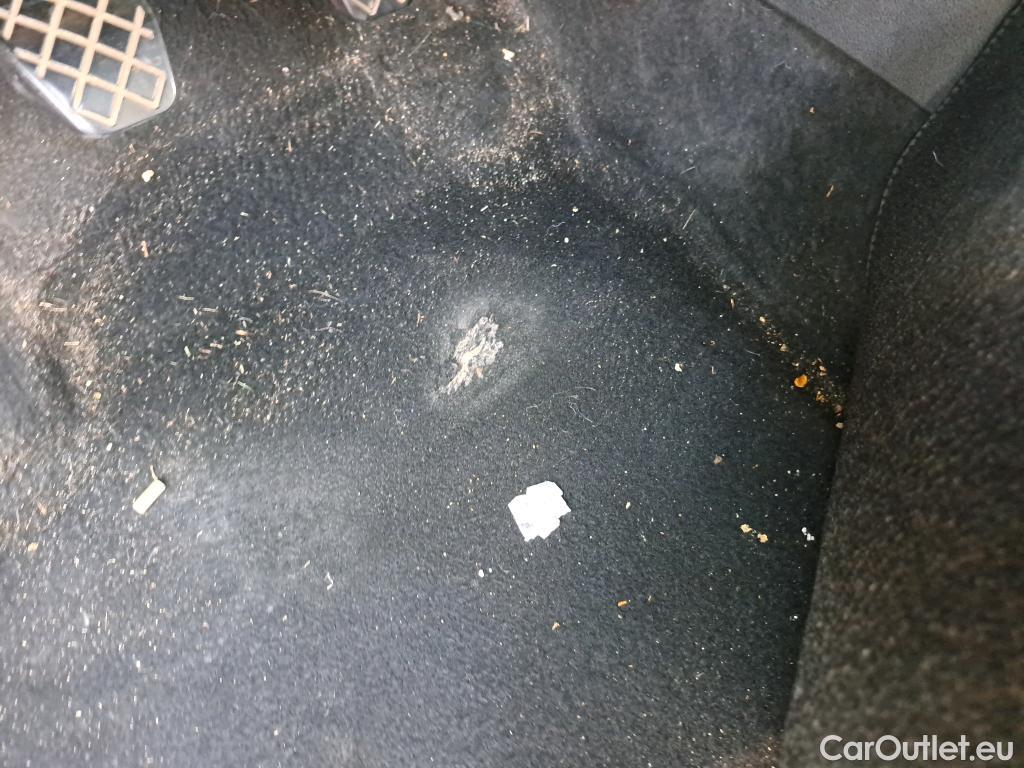  Skoda  Fabia SKODA  / 2021 / 5P / berlina con portón 1.0 TSI 70KW (95CV) Ambition #39