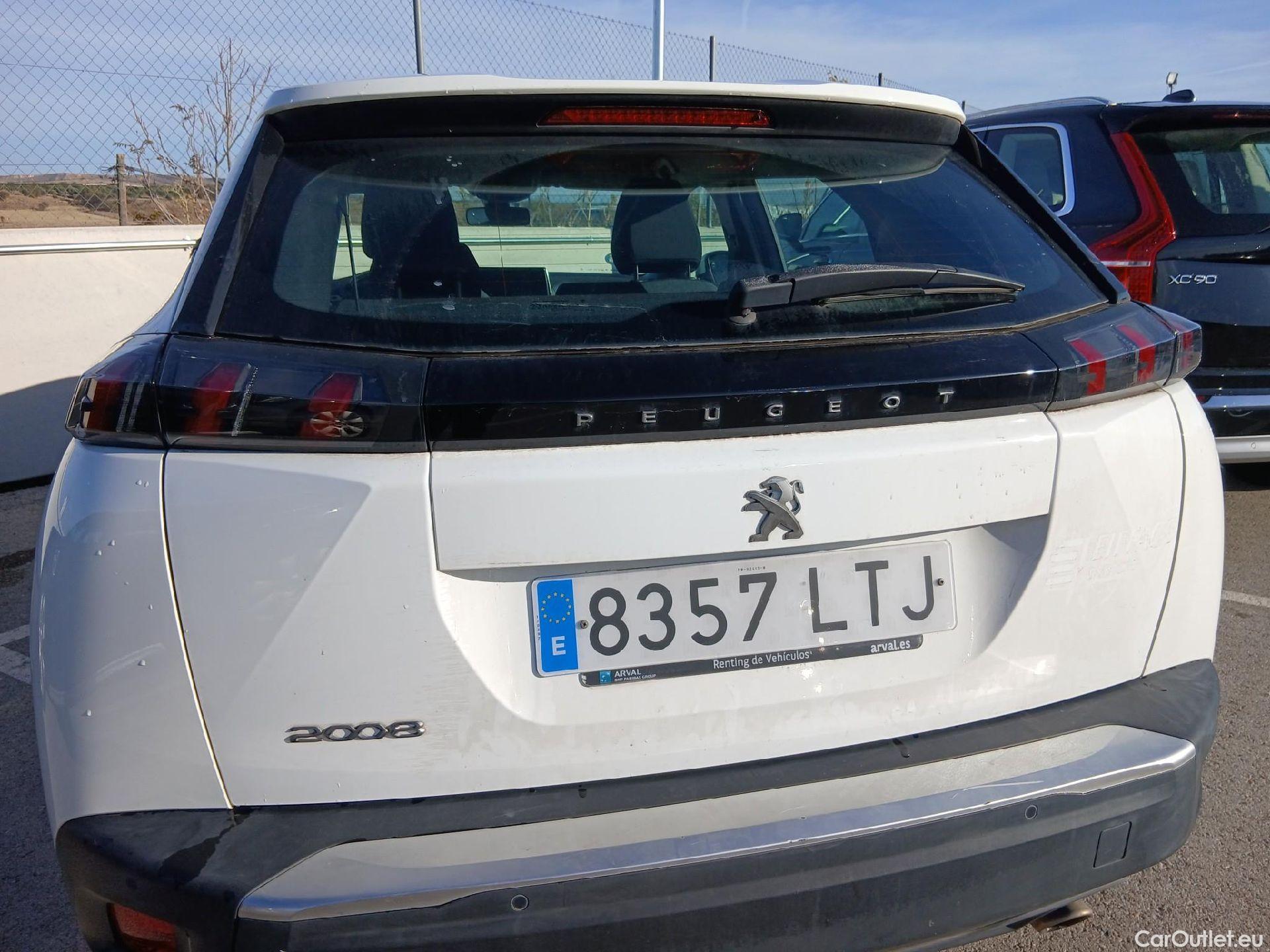  Peugeot  2008 PEUGEOT  / 2019 / 5P / todoterreno Active BlueHDI 81kW (110CV) #22