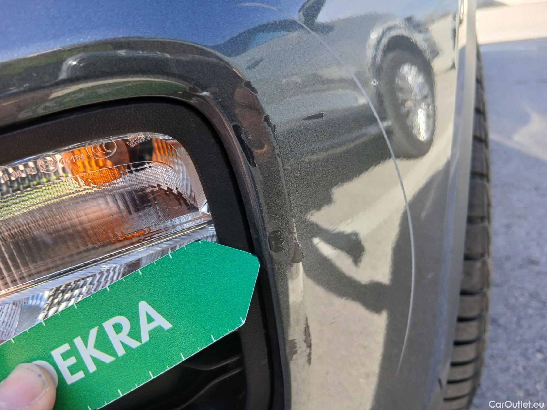  Volkswagen  T-ROC  Advance 2.0 TDI 150CV AT7 E6d #2