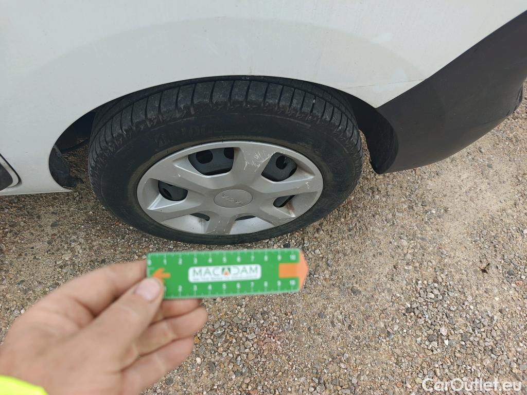  Dacia  Dokker DACIA  / 2013 / 4P / furgón derivado de turismo Van Essential Blue dCi 70kW (95CV) #35