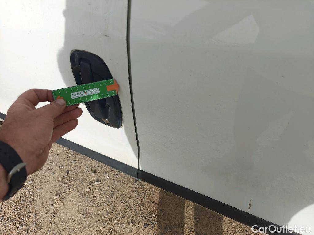  Fiat  Doblo FIAT DOBLÒ CARGO VU 4p 3G furgón derivad Base Maxi 1.3 Mjet 90 E5+ #18