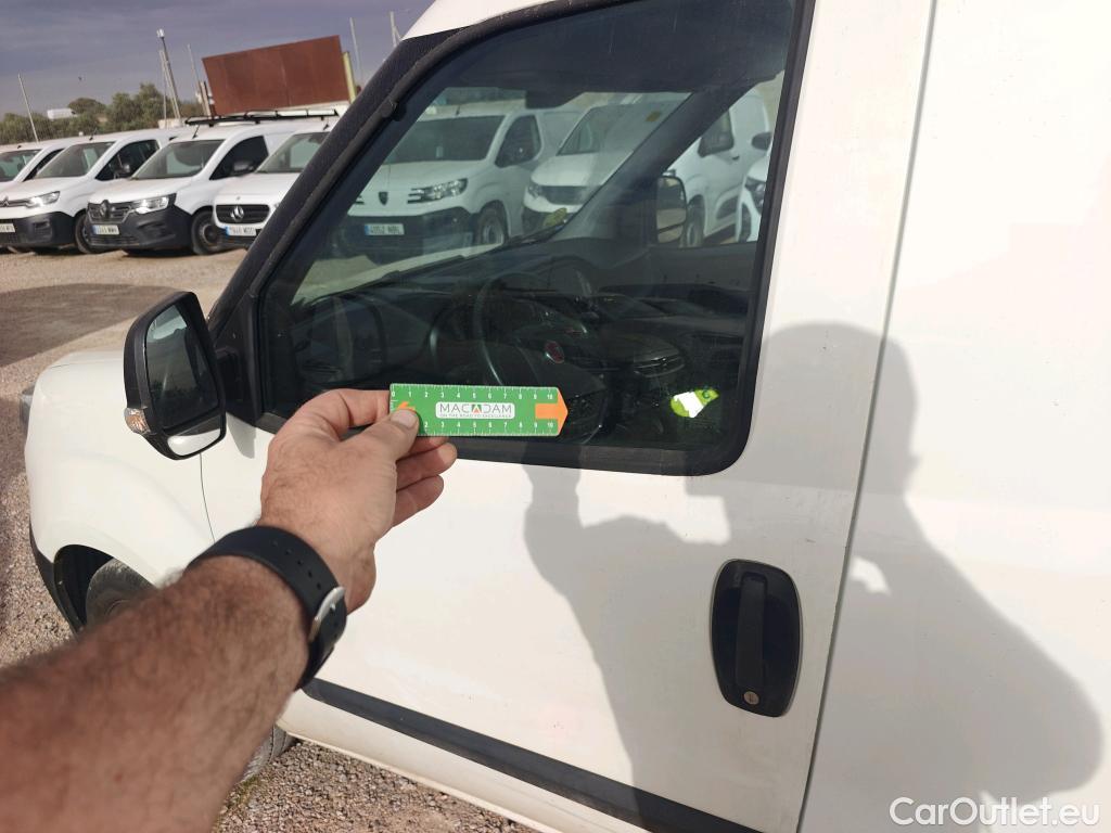  Fiat  Doblo FIAT DOBLÒ CARGO VU 4p 3G furgón derivad Base Maxi 1.3 Mjet 90 E5+ #17