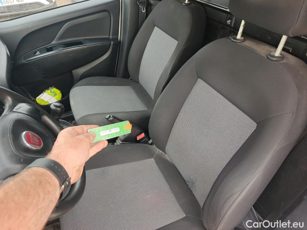  Fiat  Doblo FIAT DOBLÒ CARGO VU 4p 3G furgón derivad Base Maxi 1.3 Mjet 90 E5+ #27