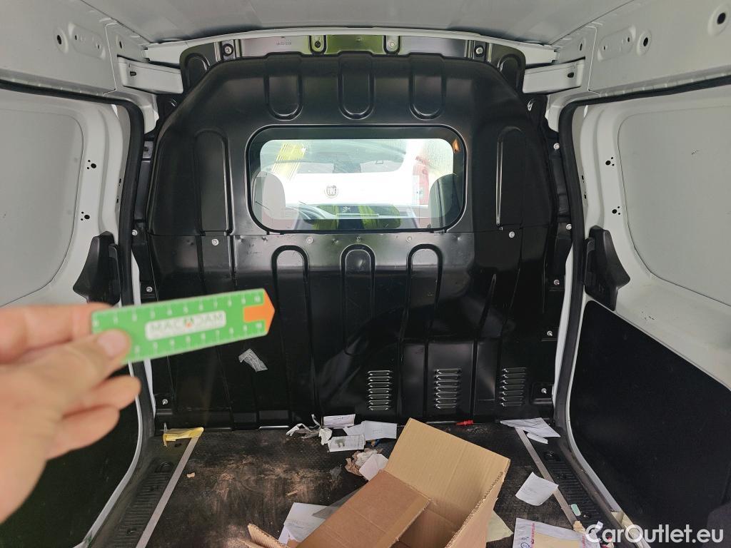  Dacia  Dokker DACIA  / 2013 / 4P / furgón derivado de turismo Van Essential Blue dCi 70kW (95CV) #45