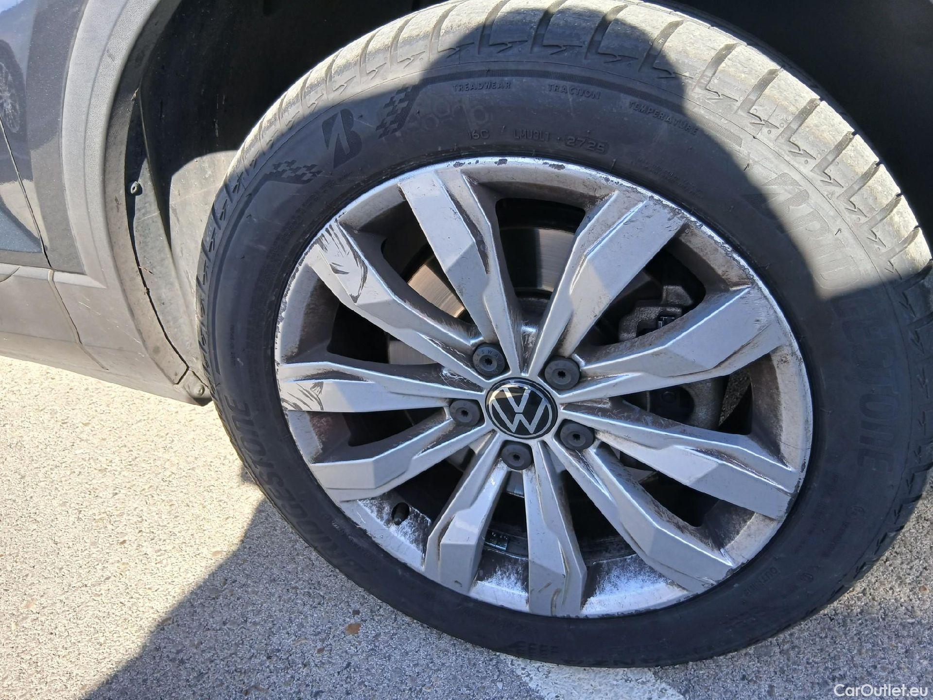  Volkswagen  T-ROC  Advance 2.0 TDI 150CV AT7 E6d #60