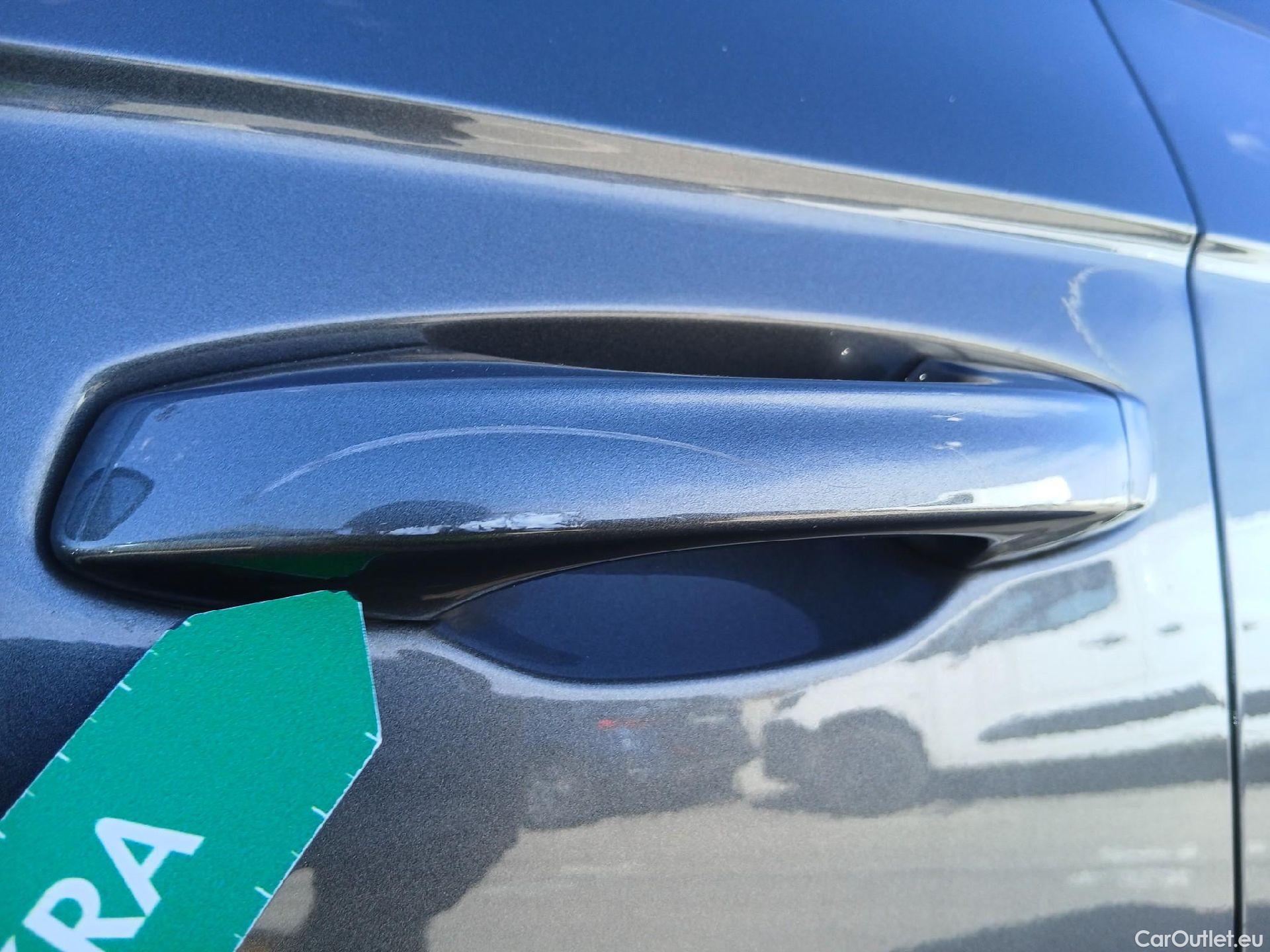  Volkswagen  T-ROC  Advance 2.0 TDI 150CV AT7 E6d #17