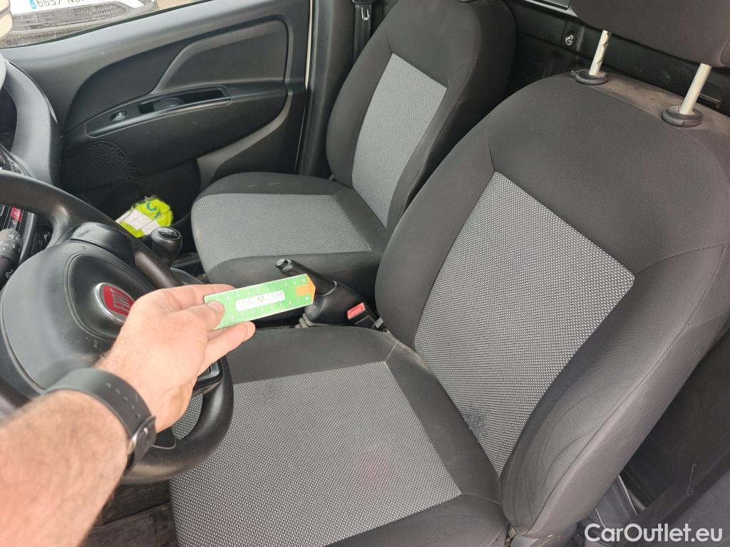  Fiat  Doblo FIAT DOBLÒ CARGO VU 4p 3G furgón derivad Base Maxi 1.3 Mjet 90 E5+ #28