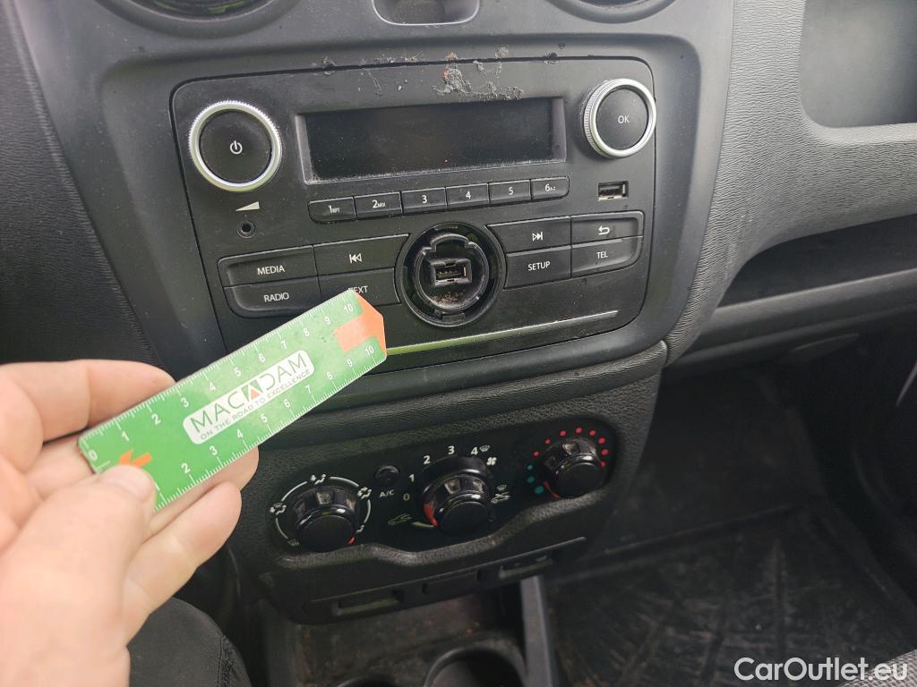  Dacia  Dokker DACIA  / 2013 / 4P / furgón derivado de turismo Van Essential Blue dCi 70kW (95CV) #43