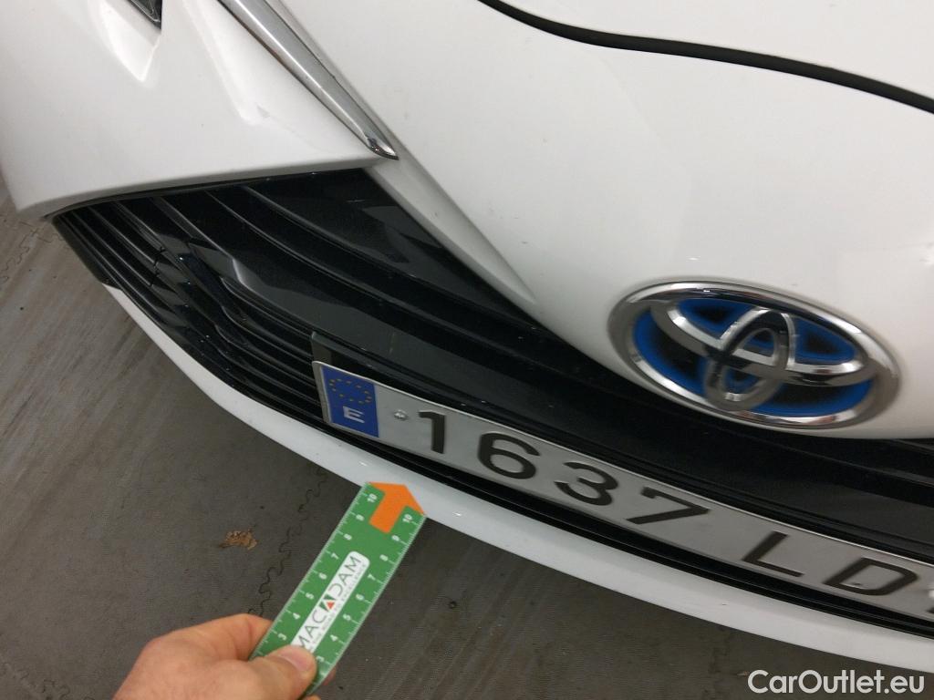  Toyota  Yaris TOYOTA  / 2017 / 5P / berlina con portón 1.5 100H Active #20