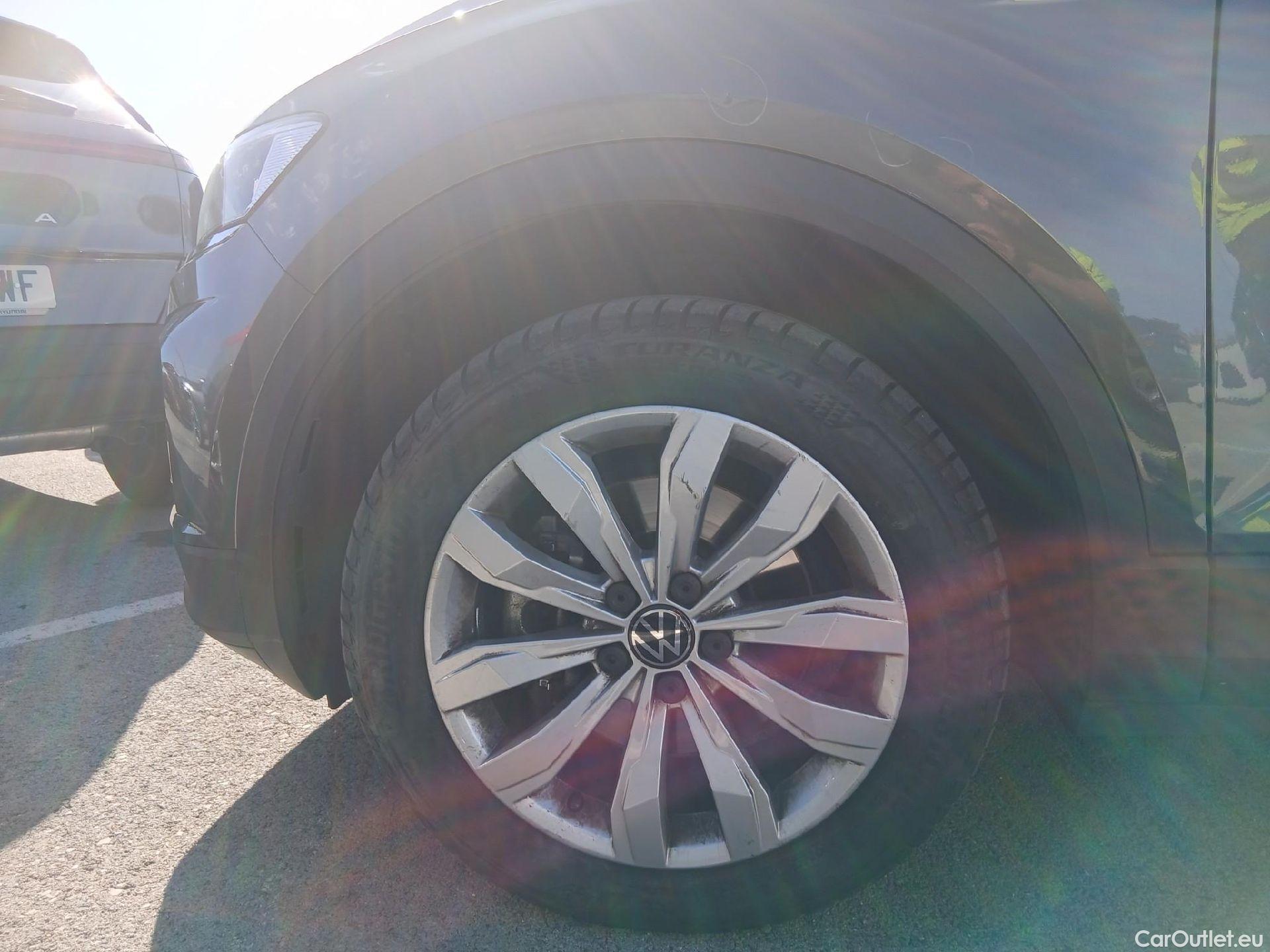  Volkswagen  T-ROC  Advance 2.0 TDI 150CV AT7 E6d #64