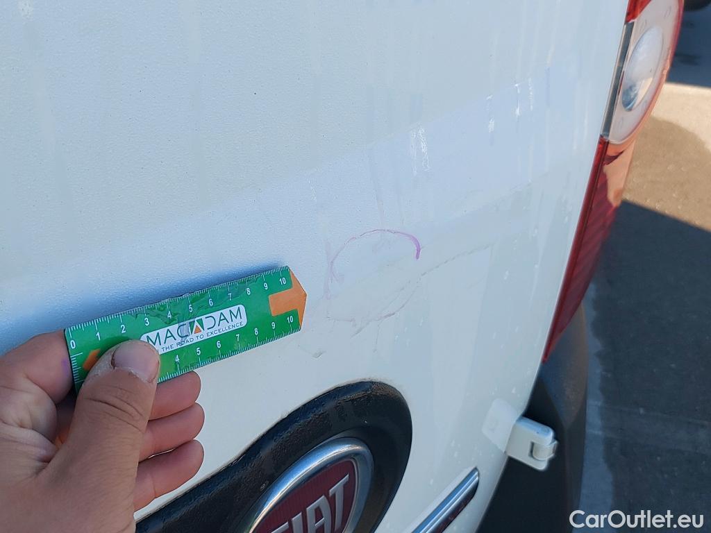  Fiat  Doblo FIAT Doblò Cargo/2015/4P/furgón derivado de turismo Cargo SX 1.3 Mjet 70 kW (95 CV) #20