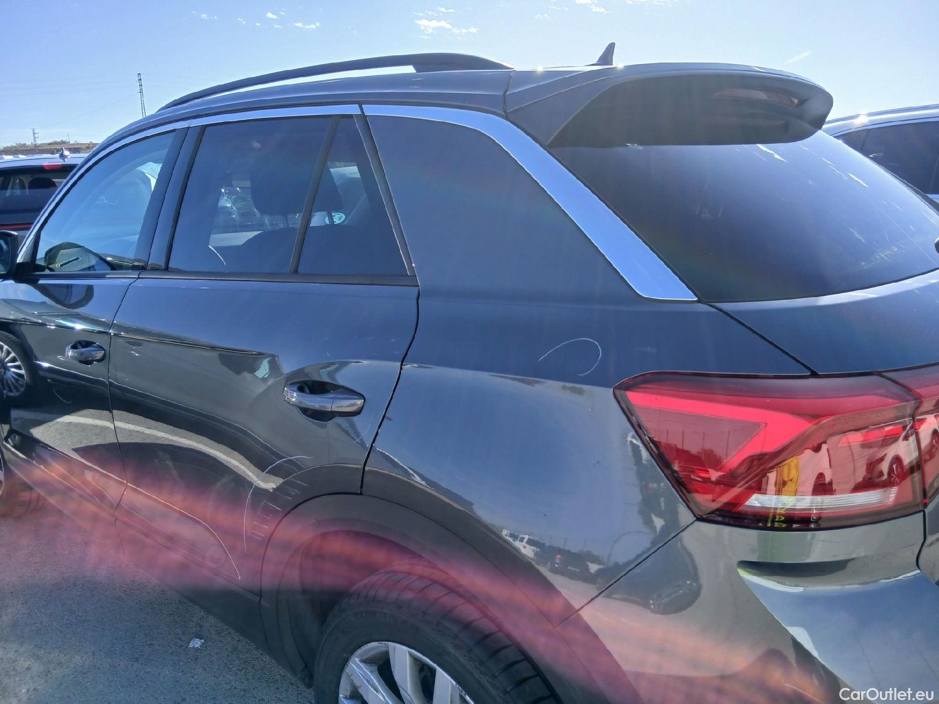  Volkswagen  T-ROC  Advance 2.0 TDI 150CV AT7 E6d #29