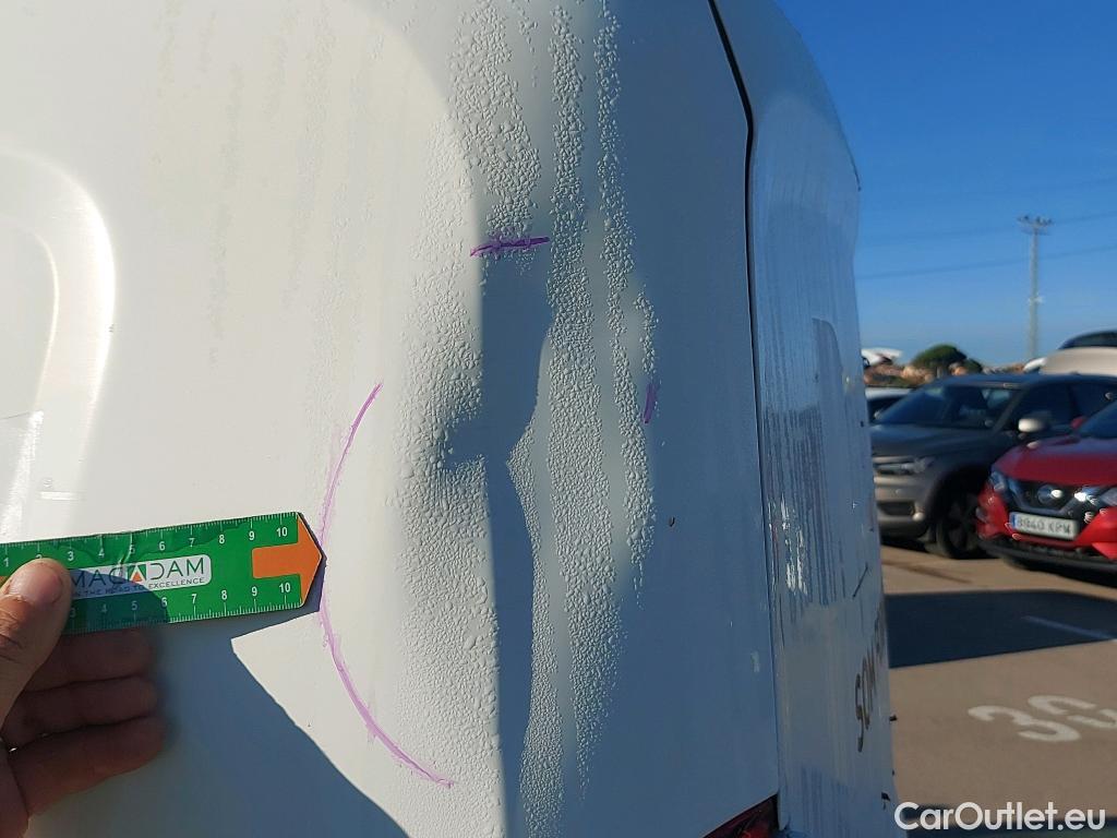  Fiat  Doblo FIAT Doblò Cargo/2015/4P/furgón derivado de turismo Cargo SX 1.3 Mjet 70 kW (95 CV) #12