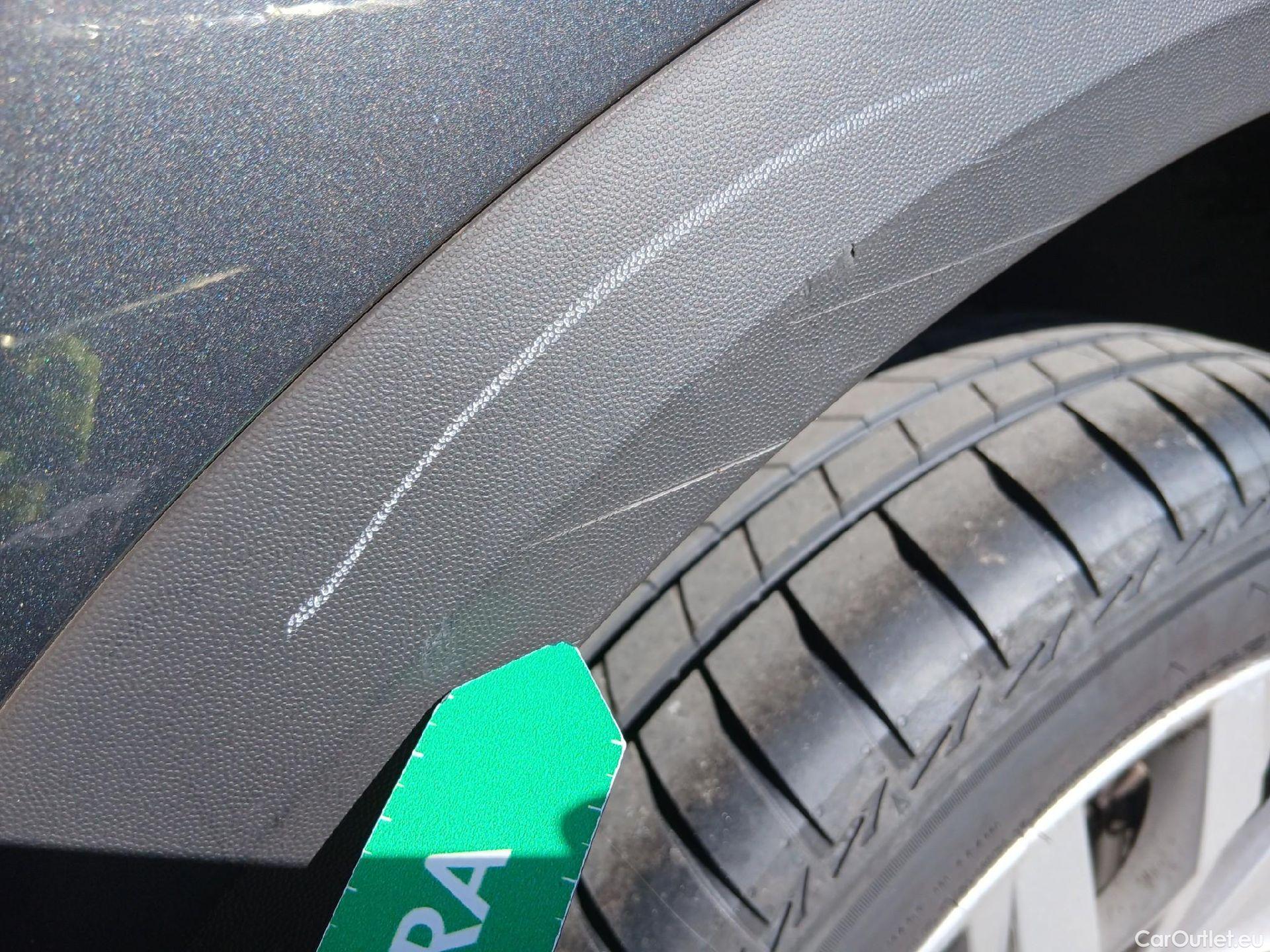  Volkswagen  T-ROC  Advance 2.0 TDI 150CV AT7 E6d #52