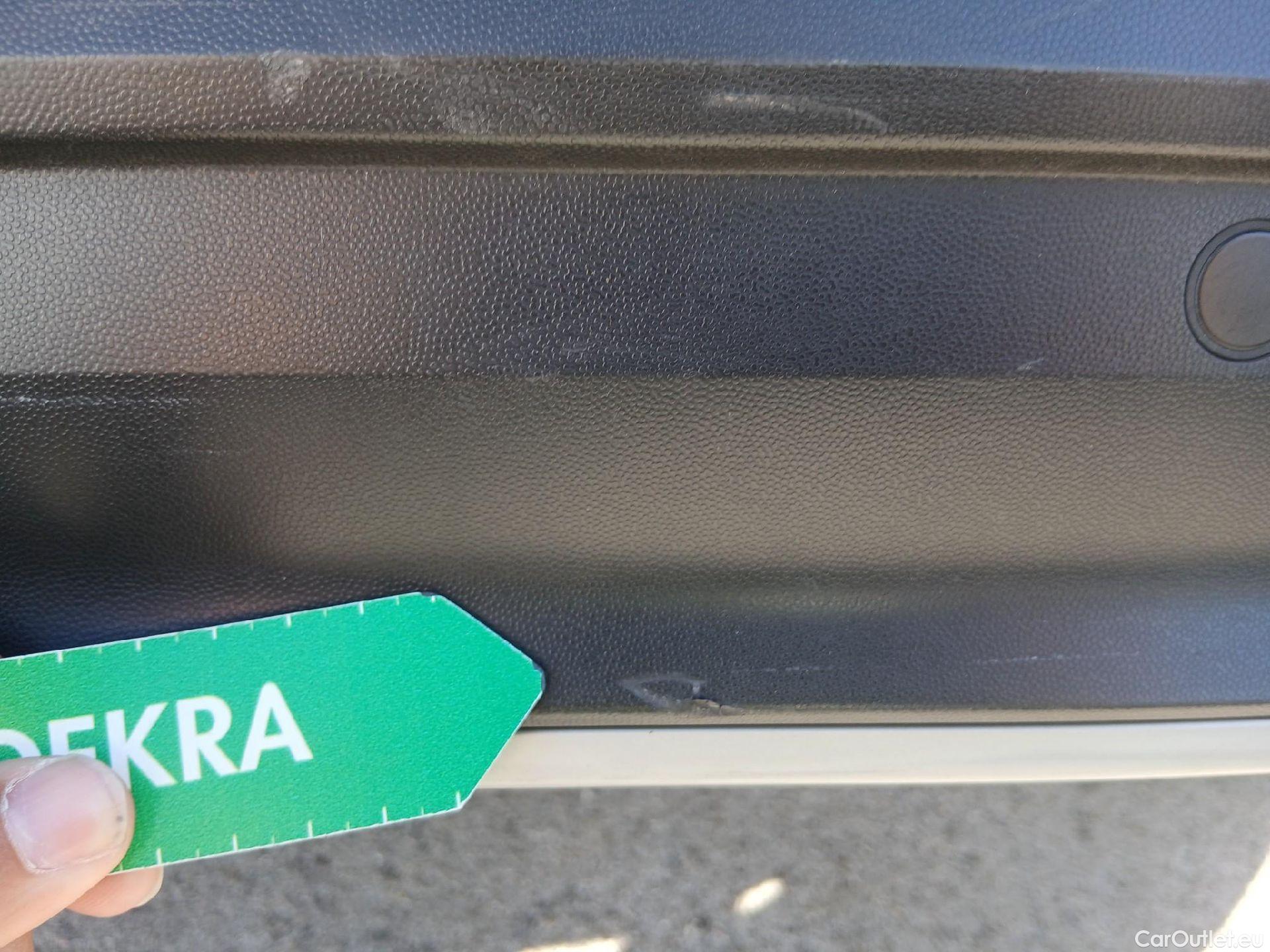  Volkswagen  T-ROC  Advance 2.0 TDI 150CV AT7 E6d #41