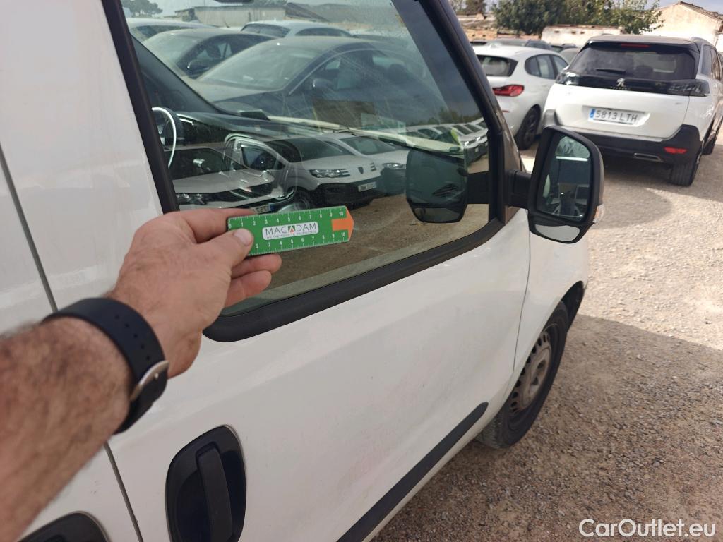  Fiat  Doblo FIAT DOBLÒ CARGO VU 4p 3G furgón derivad Base Maxi 1.3 Mjet 90 E5+ #19