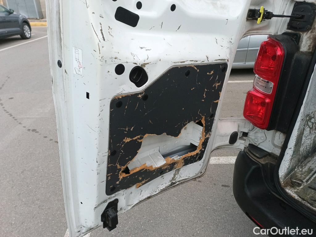  Opel  Vivaro OPEL  / 2019 / 4P / furgón 1.5 Diésel 88kW (120CV) M Std Express #3