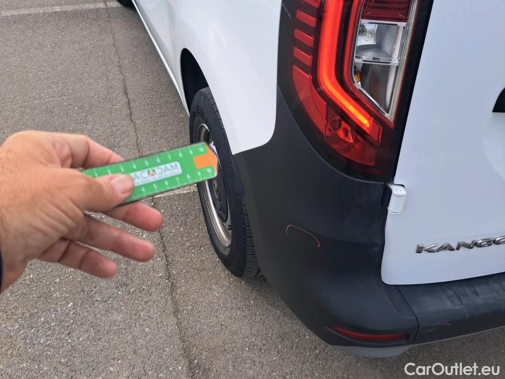  Renault  Kangoo RENAULT  Furgón/2021/4P/furgón derivado de turismo Profes. 1.5 Blue dCi 55kW Ábr. Sésamo R #25