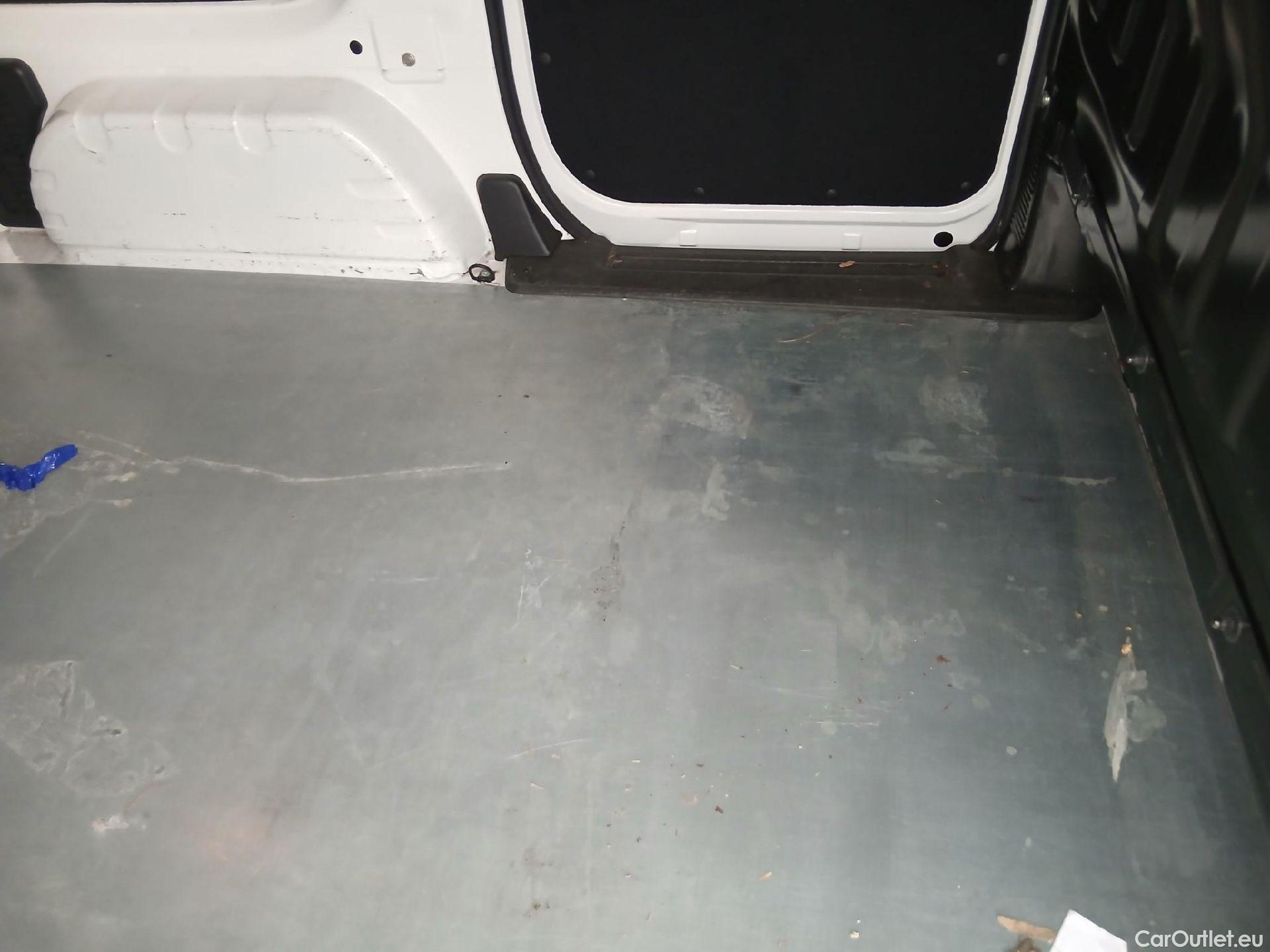  Nissan  NV200 NISSAN e- / 2009 / 5P / furgón Furgón 5p 40 kWh COMFORT #11