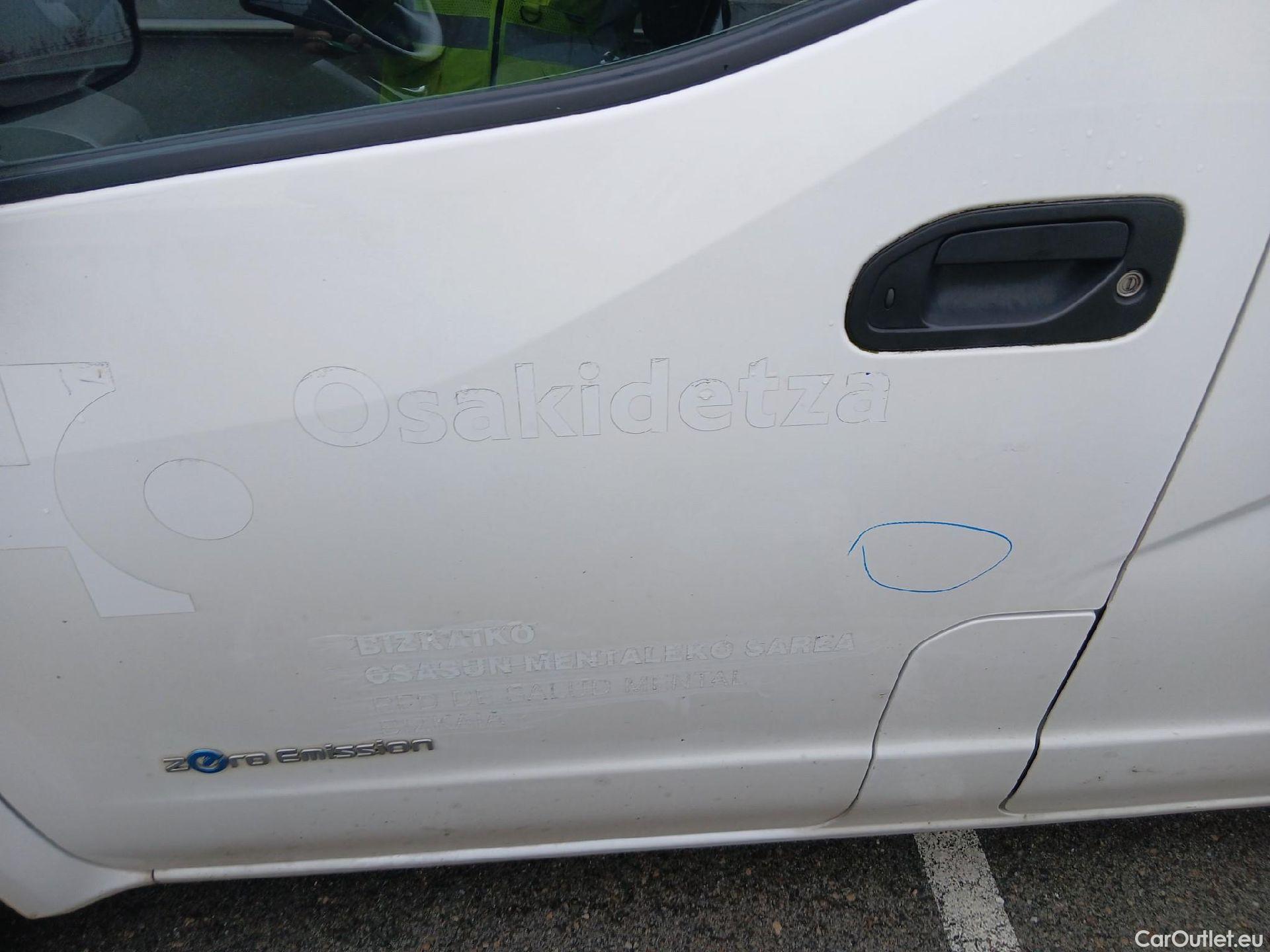  Nissan  NV200 NISSAN e- / 2009 / 5P / furgón Furgón 5p 40 kWh COMFORT #32