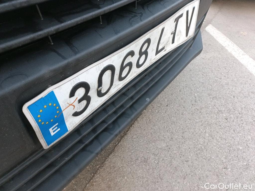  Opel  Vivaro OPEL  / 2019 / 4P / furgón 1.5 Diésel 88kW (120CV) M Std Express #48