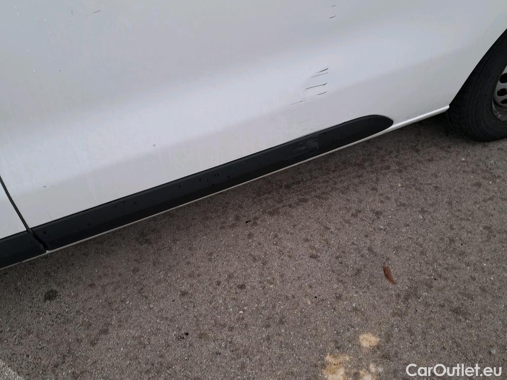  Opel  Vivaro OPEL  / 2019 / 4P / combi 1.5 Diésel 88kW (120CV) L Std Express #20