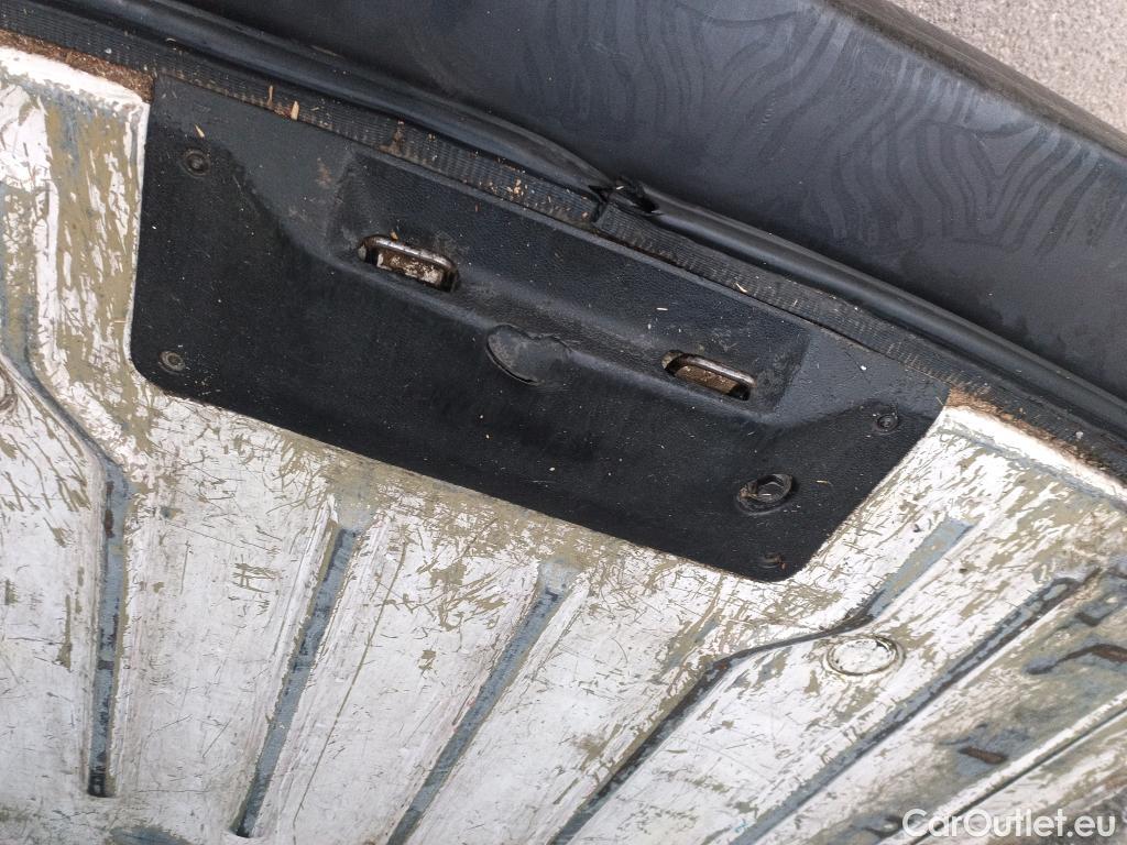  Opel  Vivaro OPEL  / 2019 / 4P / furgón 1.5 Diésel 88kW (120CV) M Std Express #37