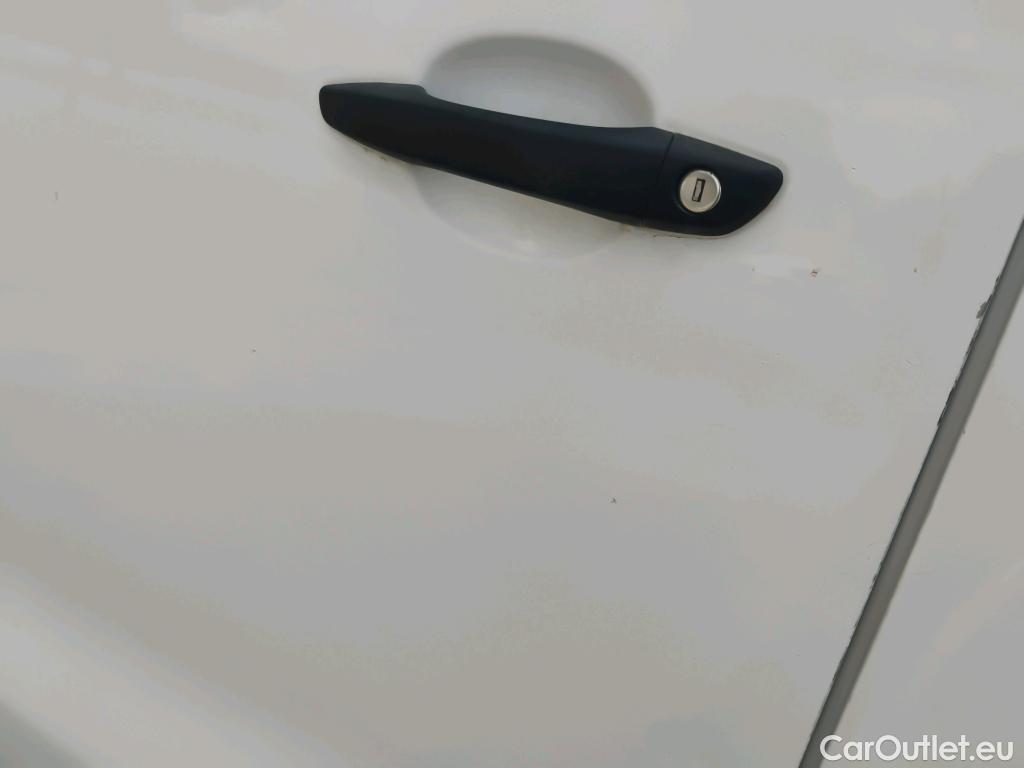  Peugeot  Expert  Furgón Pro Standard 1.5 HDI 120CV MT6 E6d #44