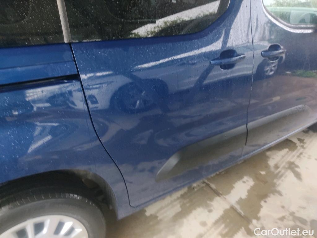  Opel  Combo OPEL  Life / 2018 / 5P / monovolumen compacto 1.5 TD 96kW (130CV) S/S Edition Plus L #16