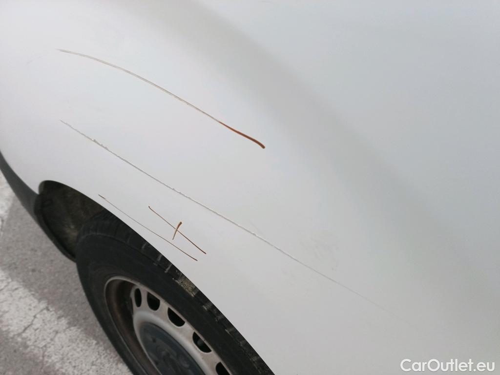  Opel  Vivaro OPEL  / 2019 / 4P / furgón 1.5 Diésel 88kW (120CV) M Std Express #8