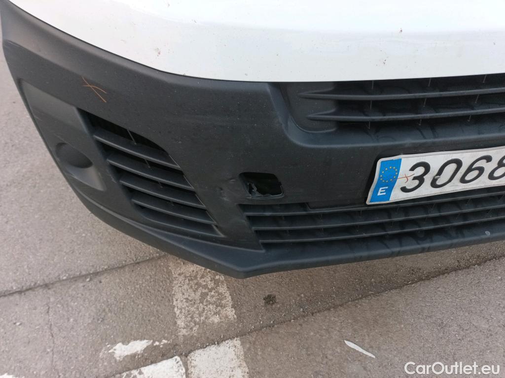  Opel  Vivaro OPEL  / 2019 / 4P / furgón 1.5 Diésel 88kW (120CV) M Std Express #45