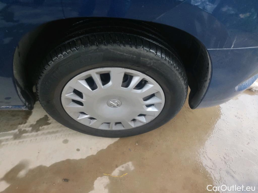  Opel  Combo OPEL  Life / 2018 / 5P / monovolumen compacto 1.5 TD 96kW (130CV) S/S Edition Plus L #10