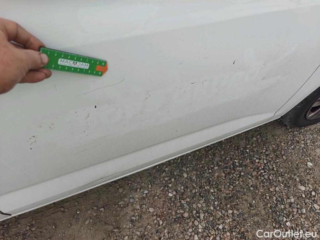  Volkswagen  Caddy VOLKSWAGEN  / 2020 / 4P / combi Kombi 2.0 TDI 75kW (102CV) #11