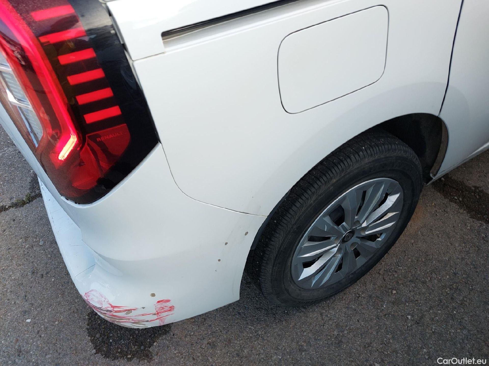  Renault  Kangoo RENAULT  Combi / 2021 / 5P / combi Life Edition One 1.5 Blue dCi 70kW(95CV) (IND)(AC) #22