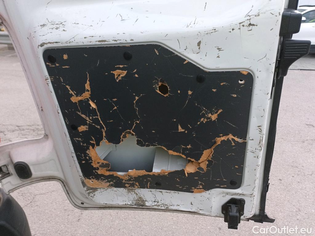  Opel  Vivaro OPEL  / 2019 / 4P / furgón 1.5 Diésel 88kW (120CV) M Std Express #31