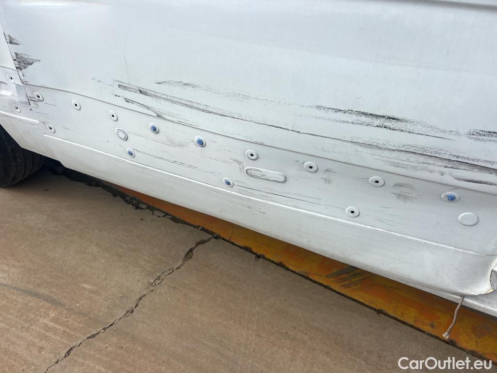  Renault  Master RENAULT TRUCKS UK  VU 4p 3G furgón FWD 3T5 E6 150CV L2H2 ISOTERMO + EQUIPO DE FRIO #10