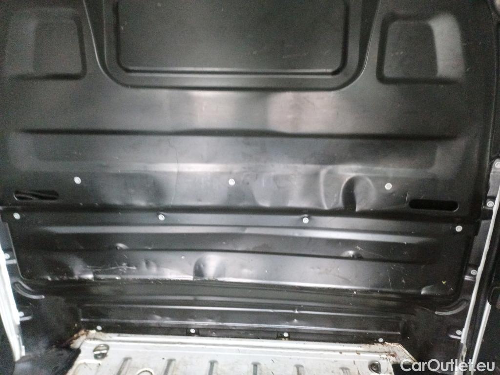  Opel  Vivaro OPEL  / 2019 / 4P / furgón 1.5 Diésel 88kW (120CV) M Std Express #9