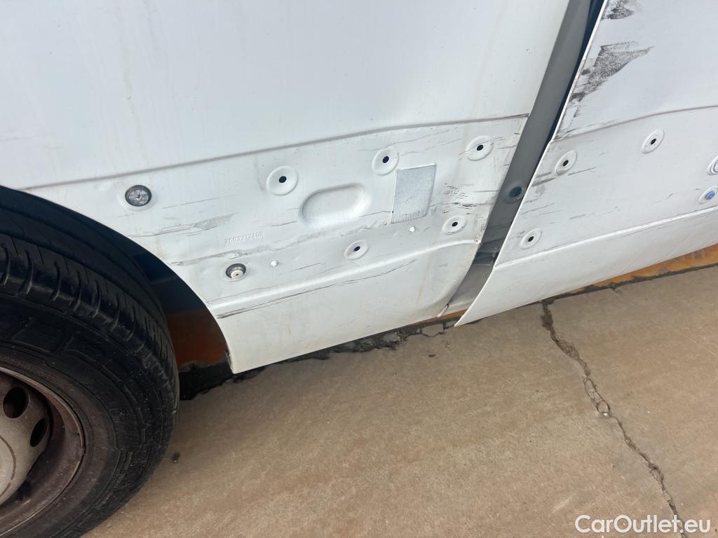  Renault  Master RENAULT TRUCKS UK  VU 4p 3G furgón FWD 3T5 E6 150CV L2H2 ISOTERMO + EQUIPO DE FRIO #11