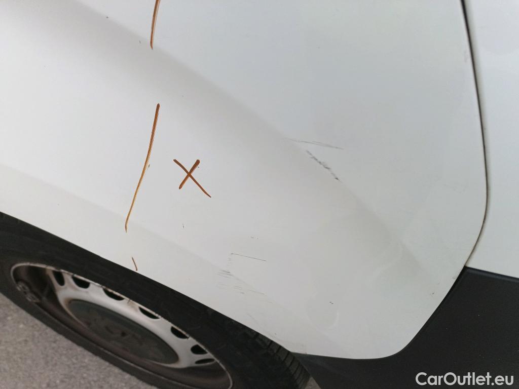  Opel  Vivaro OPEL  / 2019 / 4P / furgón 1.5 Diésel 88kW (120CV) M Std Express #42